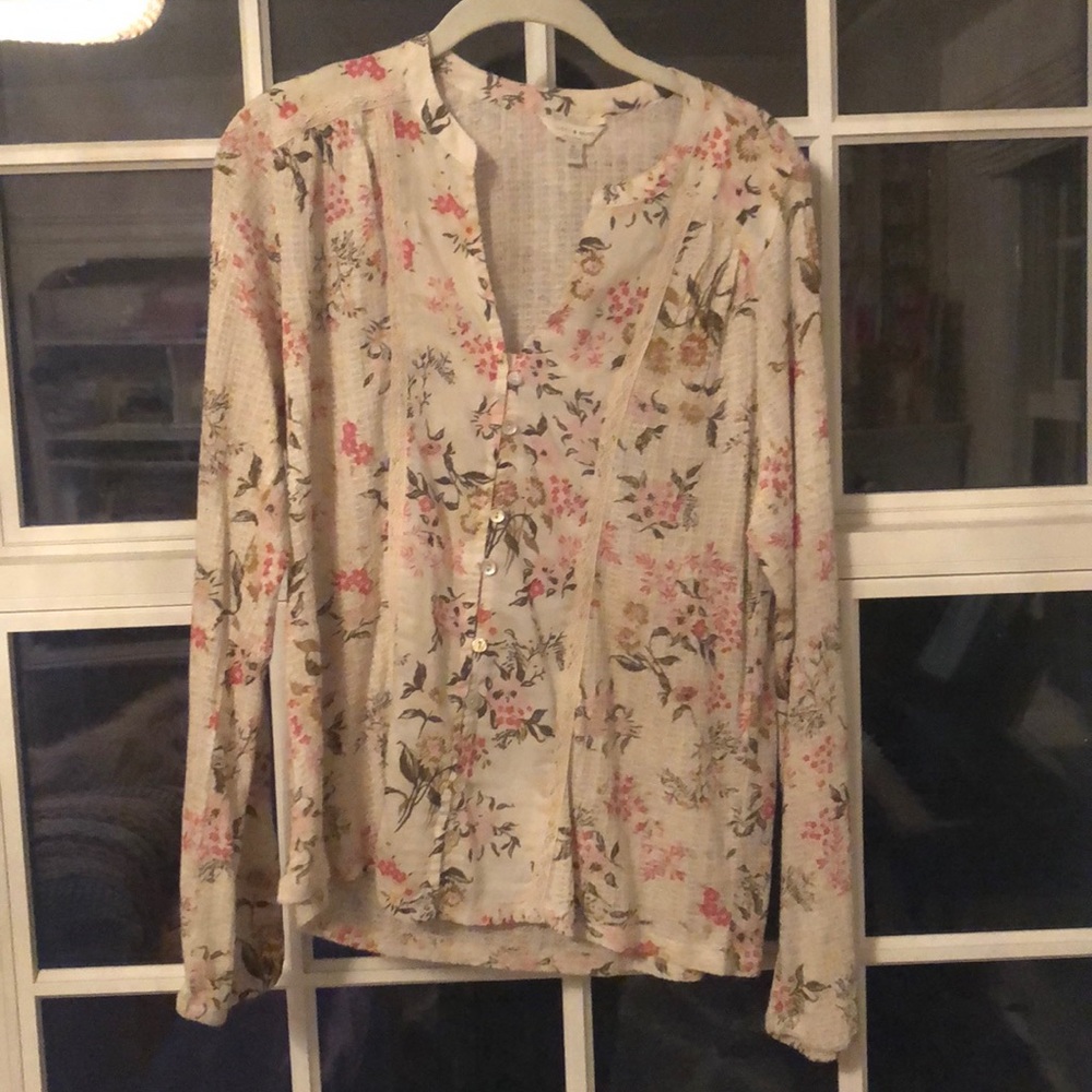 Long sleeve floral shirt